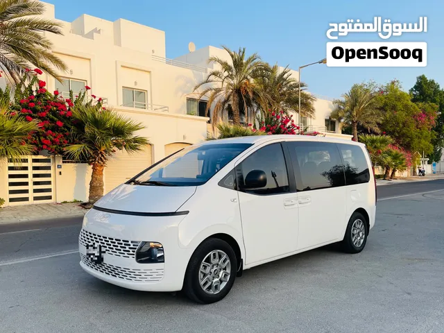 HYUNDAI STARIA 11 SEATER FAMILY VAN 2025 MODEL AGENCY WARRANTY SINGLE OWNER FOR SALE....