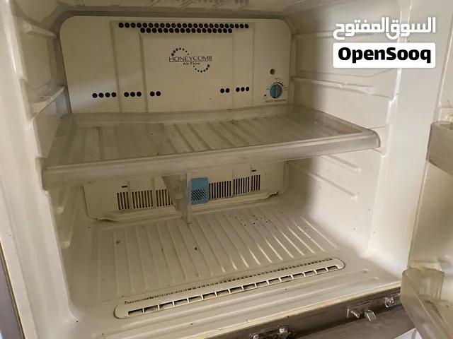 ثلاجة شارب للبيع