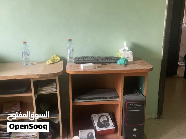 طاولة ل مكتب او تلفزيون