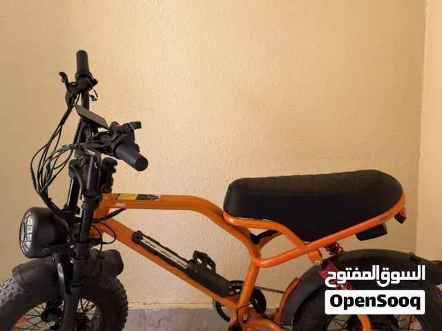 دراجه كهربائيه مستحدمه اقل من شهر نظيفة جداً  ممتازة وسريعة