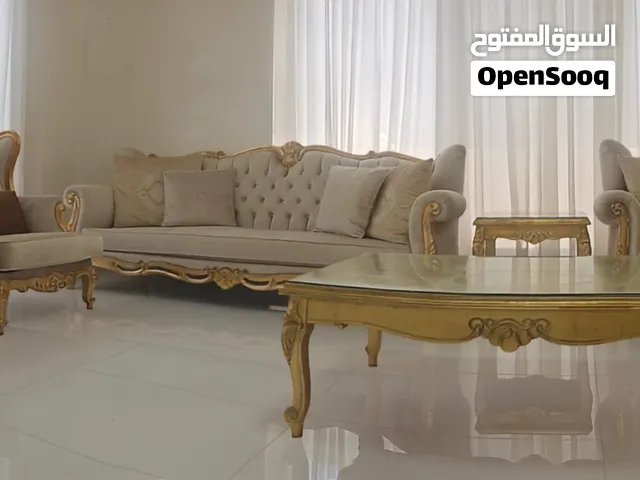 طقم كراسي للبيع بحاله جيده