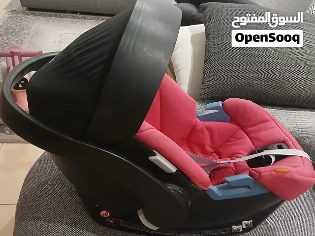 كرسي سيارة للاطفال