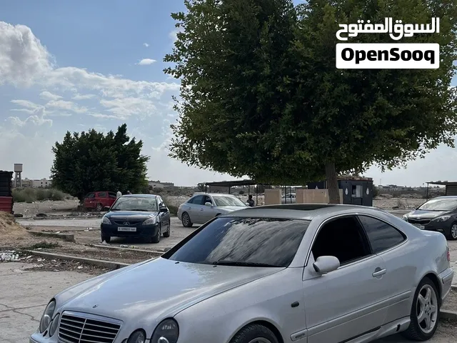 مرسيدس V8 للبيع