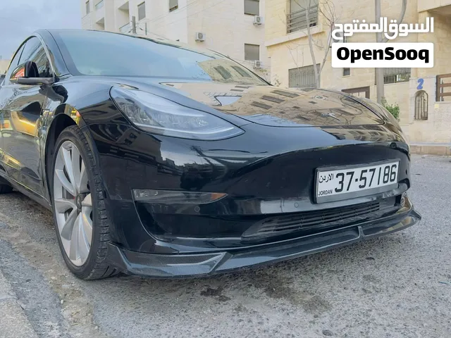 TESLA MODEL 3 PERFORMANCE 2019 450 HP CCS 22” BLACK/WHITE