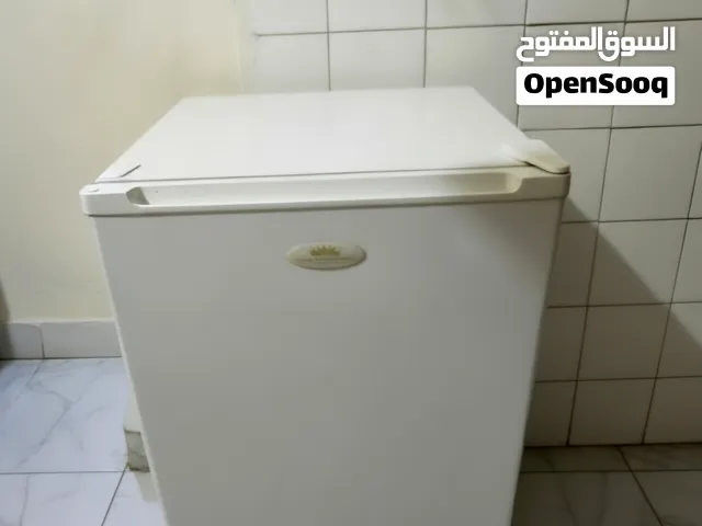 ثلاجه 90 لتر شبه جديده مستخدم نظيف جدا جد