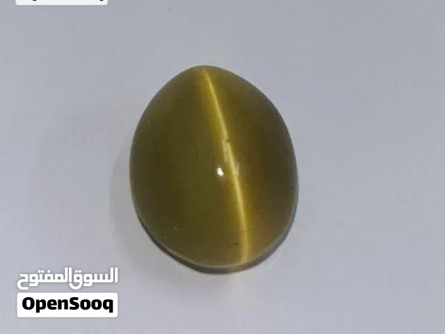 حجر عين القط الأصفر ومجموعة من الخواتم المميزة