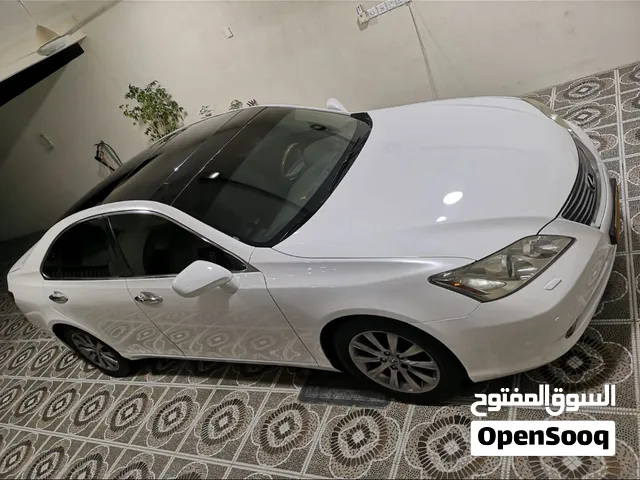Used Lexus ES in Al Dakhiliya