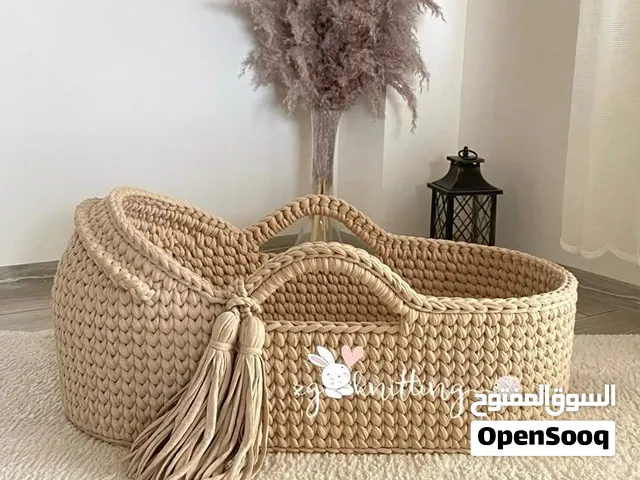 سلات وحرامات وكوتات وتعلقية باسم للبيبي وتوزيعات وكلوا شغل يدوي