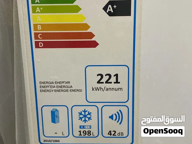 فريزر NEWTON سعة 198 لتر للبيع – بحالة ممتازة نظيف وشغال 100%