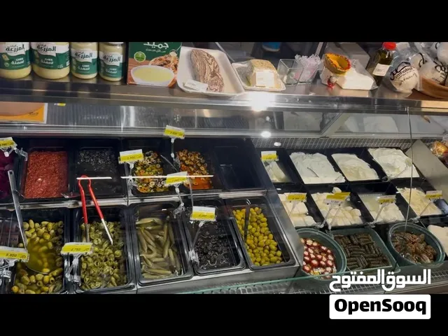 الإيجار لعدم التفرغ ديلي أجبان وألبان وساندويتش و سلطات و عصائر طبيعية و اخرى ،، جاهز قائم في عبدون