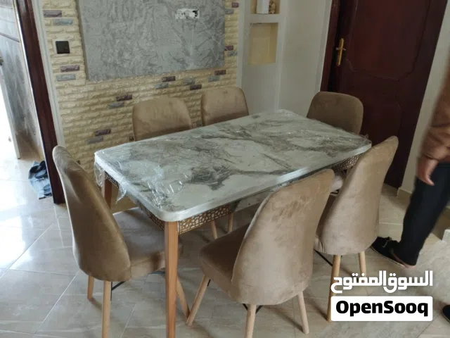 طاولات طعام