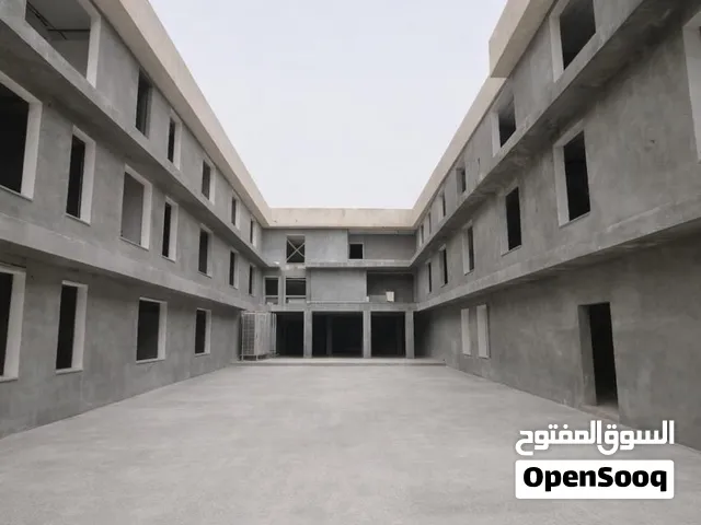 عقار للبيع – مبنى مكوّن من ثلاثة طوابق يصلح مول او مدرسه\ الرقم المرجعي 48162
