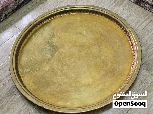 للبيع صحن نحاس قديم حجمه كبير جدآ  وزنه ثقيل