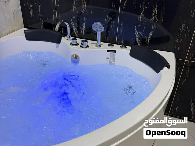 جاكوزي ياباني تحت الكفالة