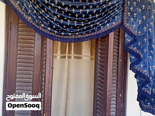 بلاتكنه خشب بالبرقع والستارة 120سم