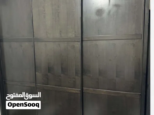 غرفة نوم بحالة جيدة للبيع
