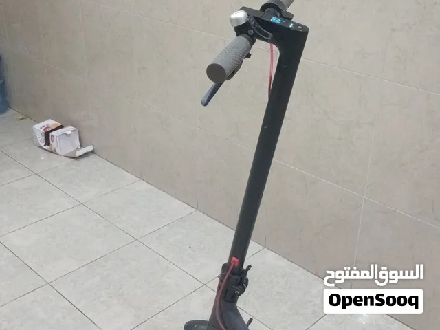 سكوتر مع الشاحن نضيف للتواصل الرقم في الوصف