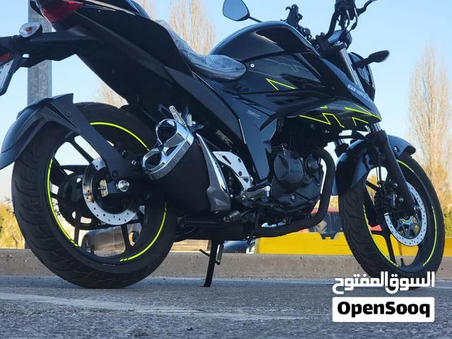 سوزوكي جيكسر 150ستريت ممشى قليل جدا وكفالة الوكالة معها/ Suzuki GIXXER 150 Street fighter