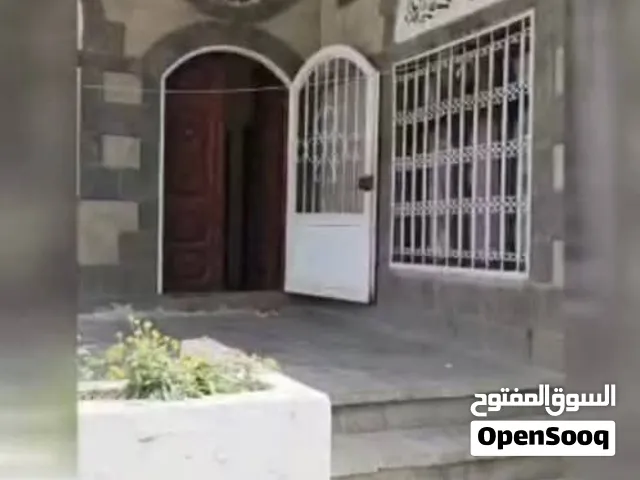 فلة للايجار في حده المدينه دورين ع الشارع الرئيسي