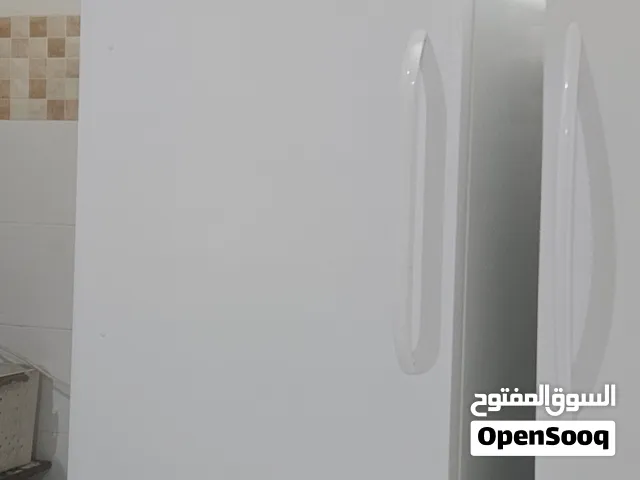بيع فريزر 70 دينار  والثلاجة 50 دينار فريجيدير  ممتازة