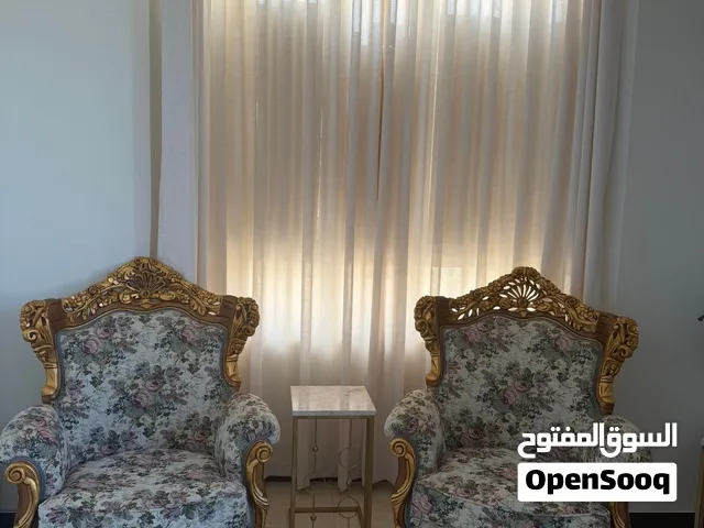 للبيع طقم اثاث مصري فاخر وفخم ونظيف جدا