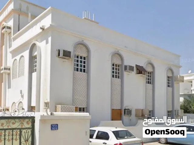للبيع بنايه سكنيه ف الغبره بدخل ممتاز