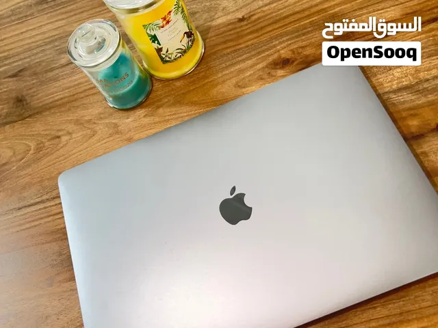 للبيع MacBook Pro 2018 – مواصفات قوية وسعر مميز مناسب للعمل والبرمجة والدراسة وتعدد المهام