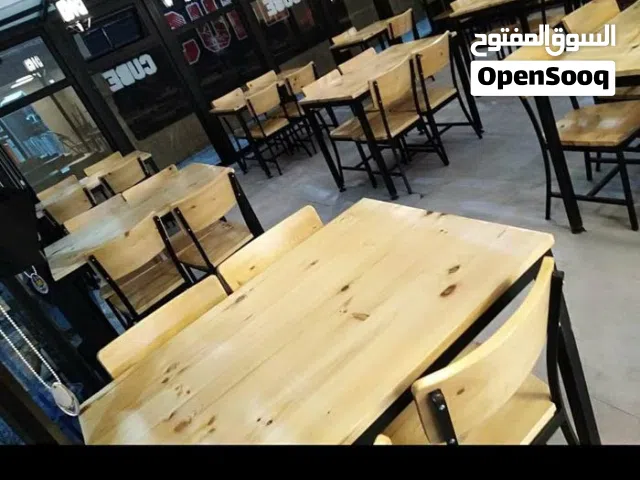 كراسي كاونتر ستولز وطاولات حديد وخشب للمطعم والمطبخ وكافيهات حسب الطلب