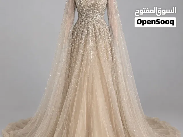 فستان خطوبة او حفلة