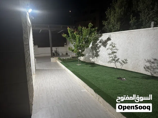 بيت مستقل على قطعة ارض 1400 متر
