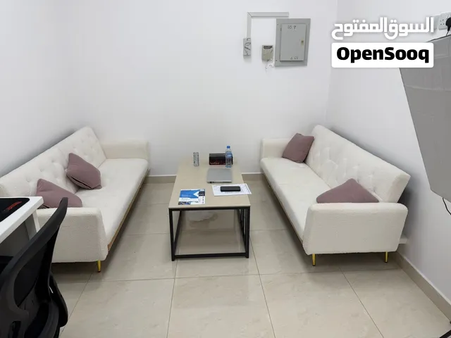 فرصة !!!!!! اثاث مكتبي متكامل مع كل المعدات والمكيفات