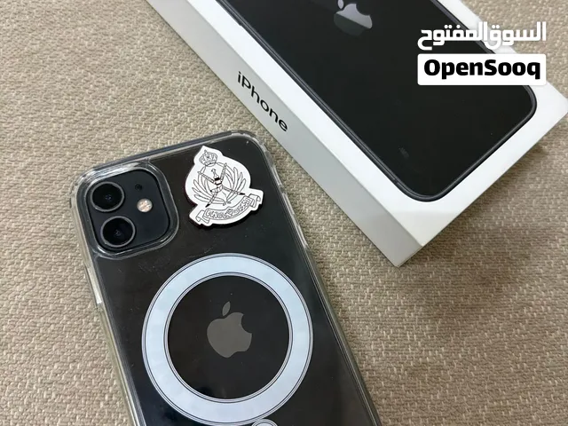 Apple iPhone 11 128 GB in Al Dakhiliya