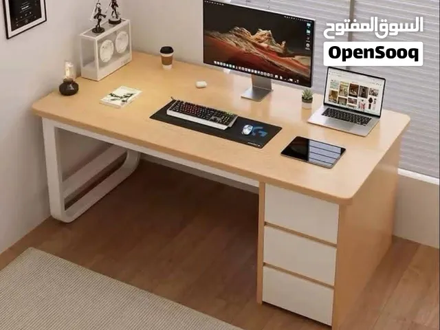 مكتب عصري بتصميم أنيق