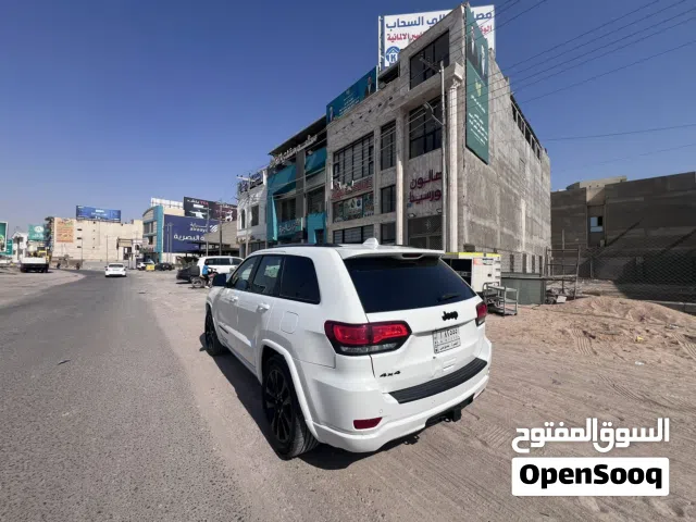 جيب كراند شيروكي 2019 لون ابيض بدي مكفول من الضربه والصبغ ومكفوله من الغرق