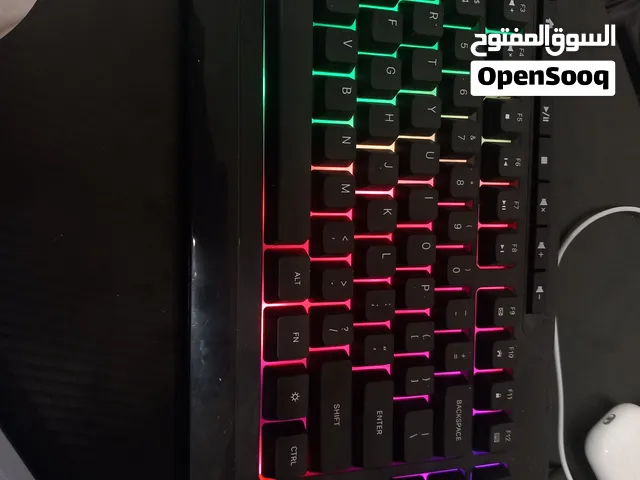كيبورد مستعمل نضيف