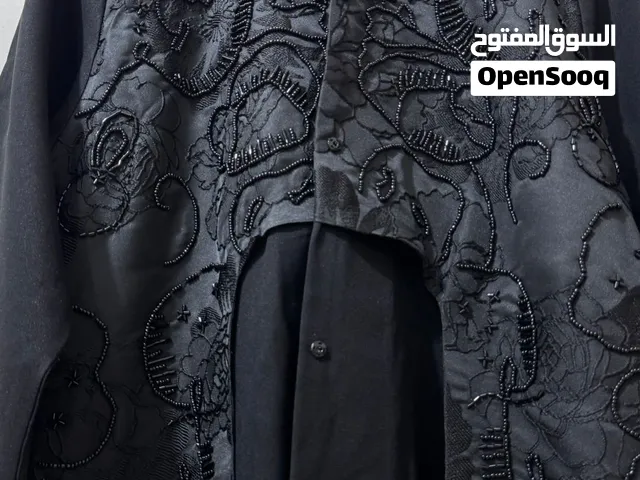 عباية كاجار سعودي مطرزه لونها اسود وقماشها جاكار مع كريب سعودي جديدة سبب البيع طويله 15 الف