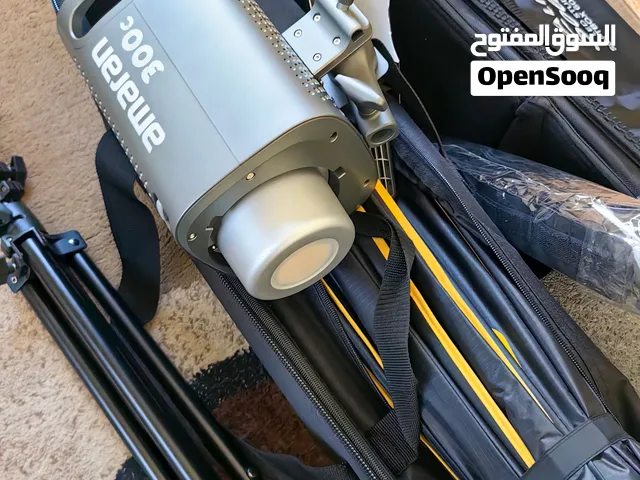 رأس اضائة ماركة ابتشر amaran 300C. RGB بحال الوكالة للبيع بسعر مغري