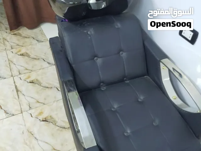 لبيع مستلزمات كوافير بحالة ممتازة جداً استعمال شهر واحد فقط
