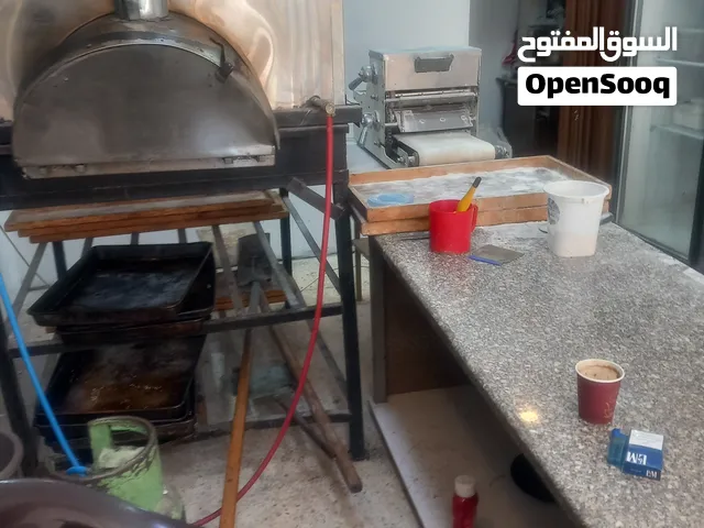 عدة معجنات كامله للبيع موجودة في اربد وشرة ما بقصر معو