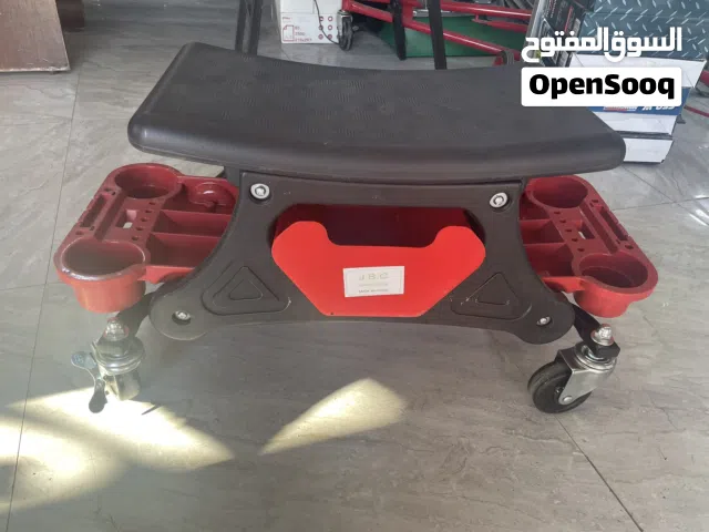 عربه مع كرسي لاعمال الميكانيك