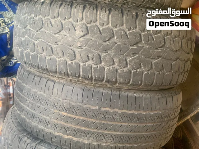 طقم كوشوك مستعمل نظيف قياس 245/65/17