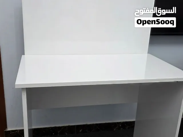 مكتب للبيع بي سعر 80
