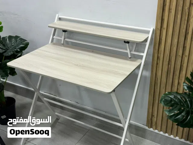 طاولة عصرية عملية