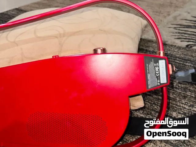 لا يوجد شنطه ولا شاحن ولا ميكرفون