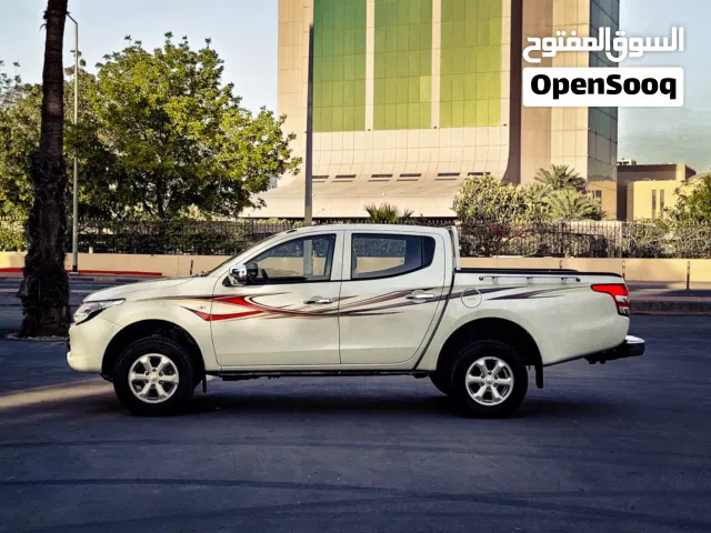 MITSUBISHI L200 4X4 MODEL 2018 SINGLE OWNER EXCELLENT CONDITION PICKUP FOR SALE