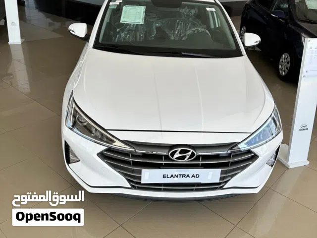Sedan Hyundai in Cairo