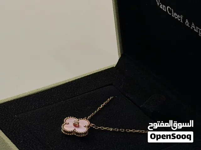 قلادة Van Cleef & Arpels فينتج ألوهمرا (Vintage Alhambra)