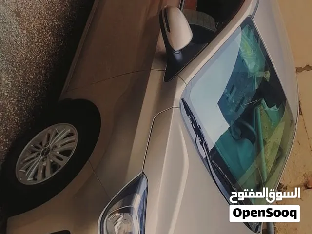 Sedan Kia in Amman