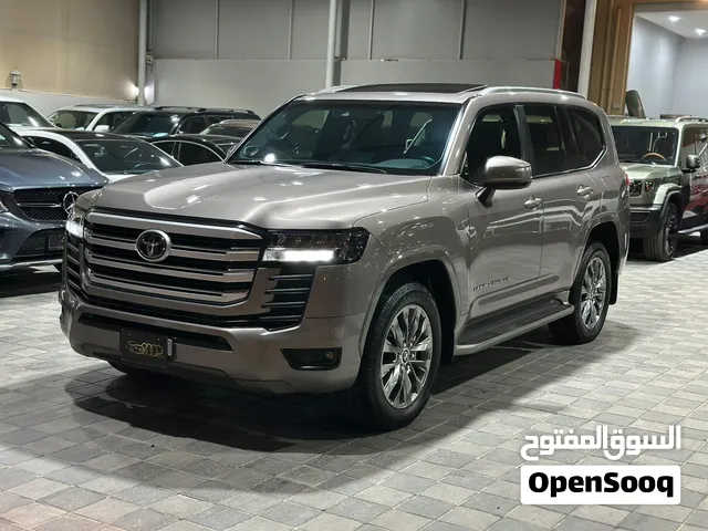 Land Cruiser GXR Twin Turbo