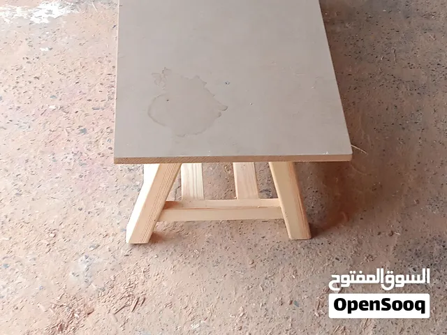طاوله للجلوس للجميع